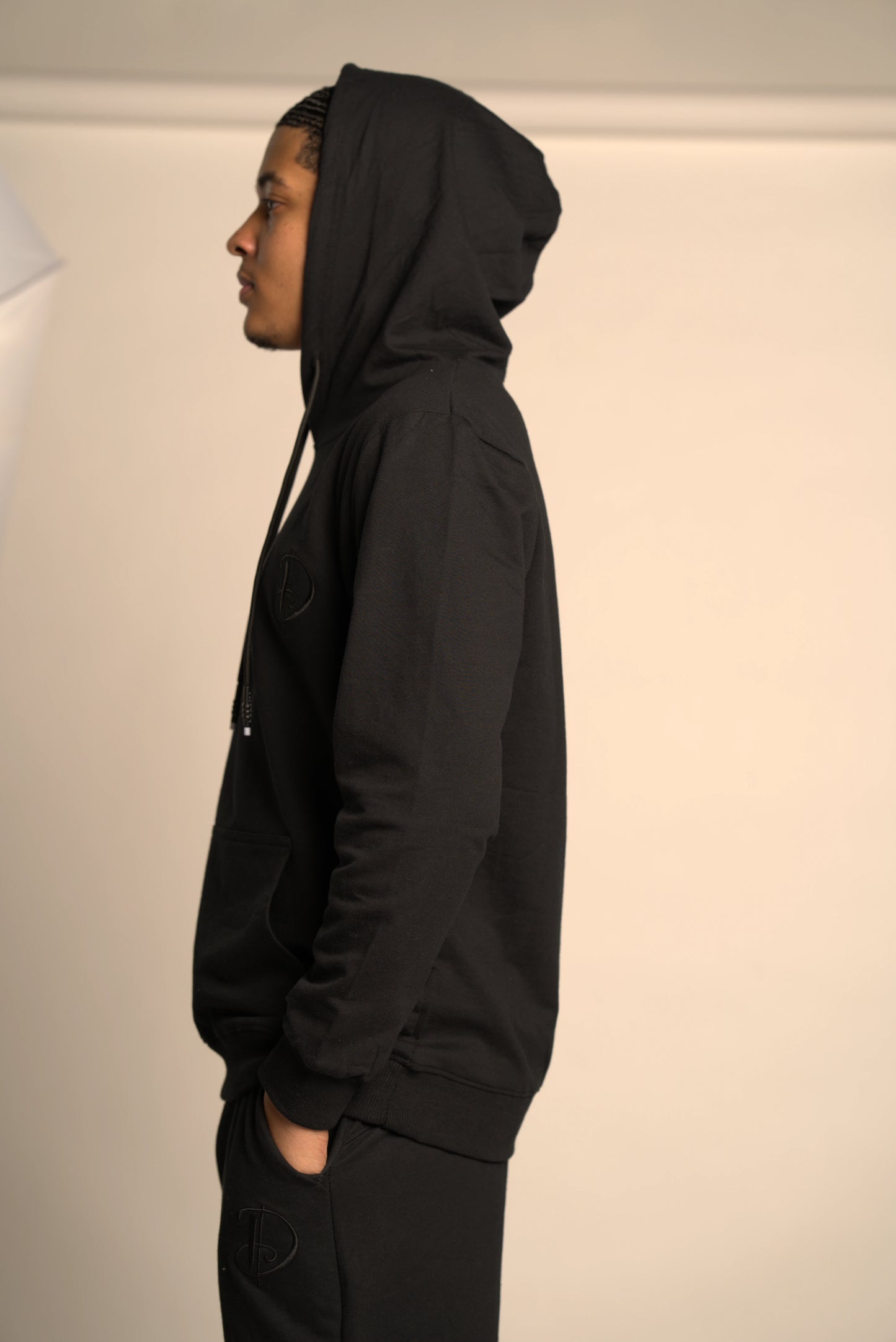 D-Hoodie